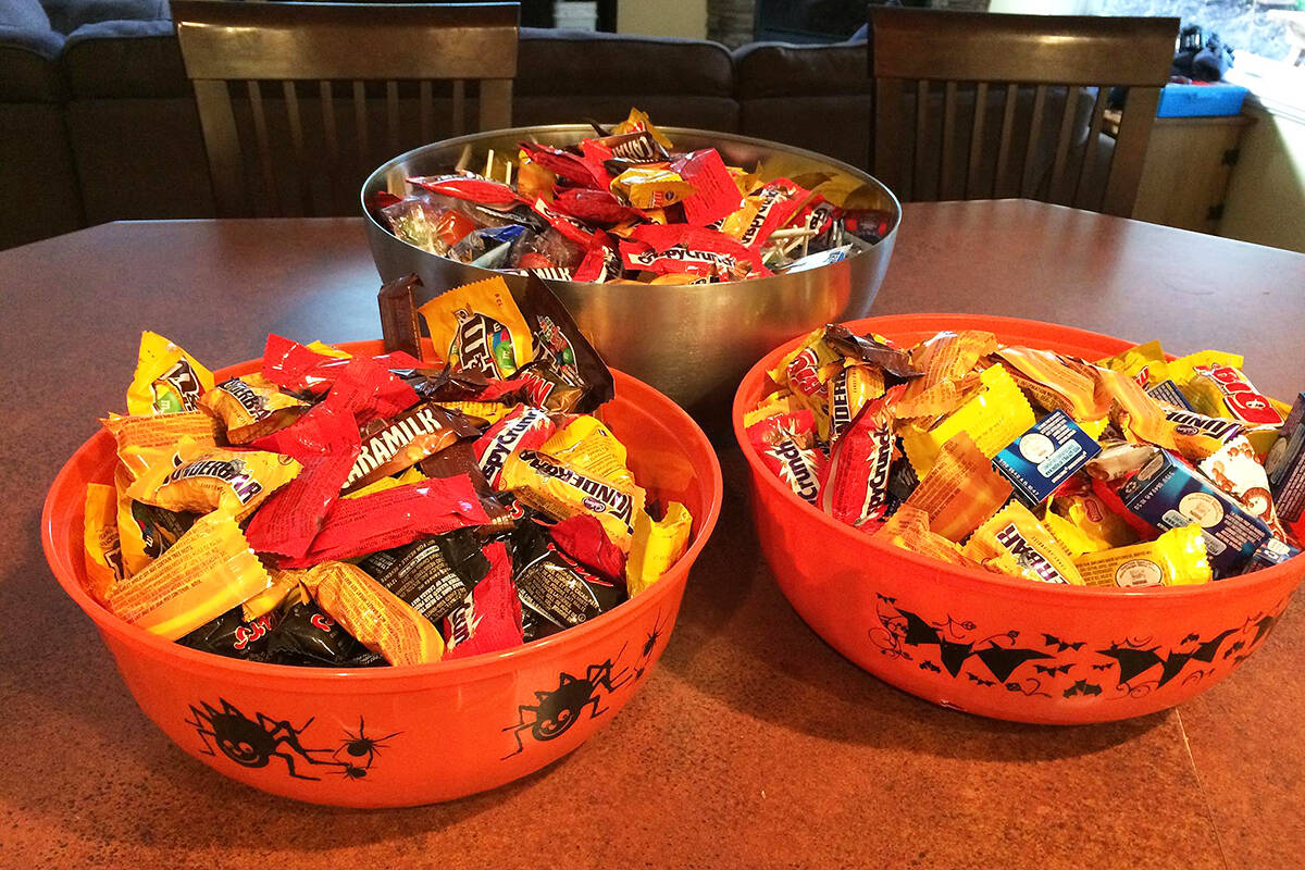 CandyStore.com analyzed 14 years of sales data to determine the most popular Halloween candy. (Black Press Media file photo)