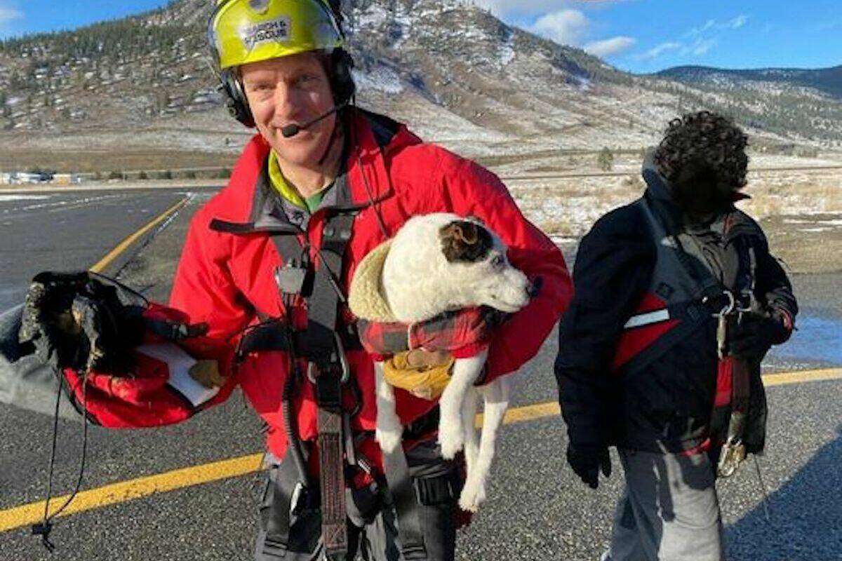 Rescue crews on Tuesday, Nov. 16, 2021, in Merritt, B.C.(North Shore Rescue photo)
