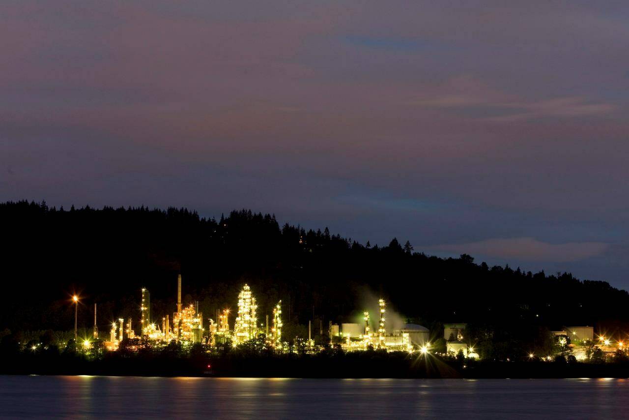 An oil refinery is seen on the shores of Burrard Inlet in Burnaby, B.C. Tuesday, May 20, 2008. THE CANADIAN PRESS/Jonathan Hayward