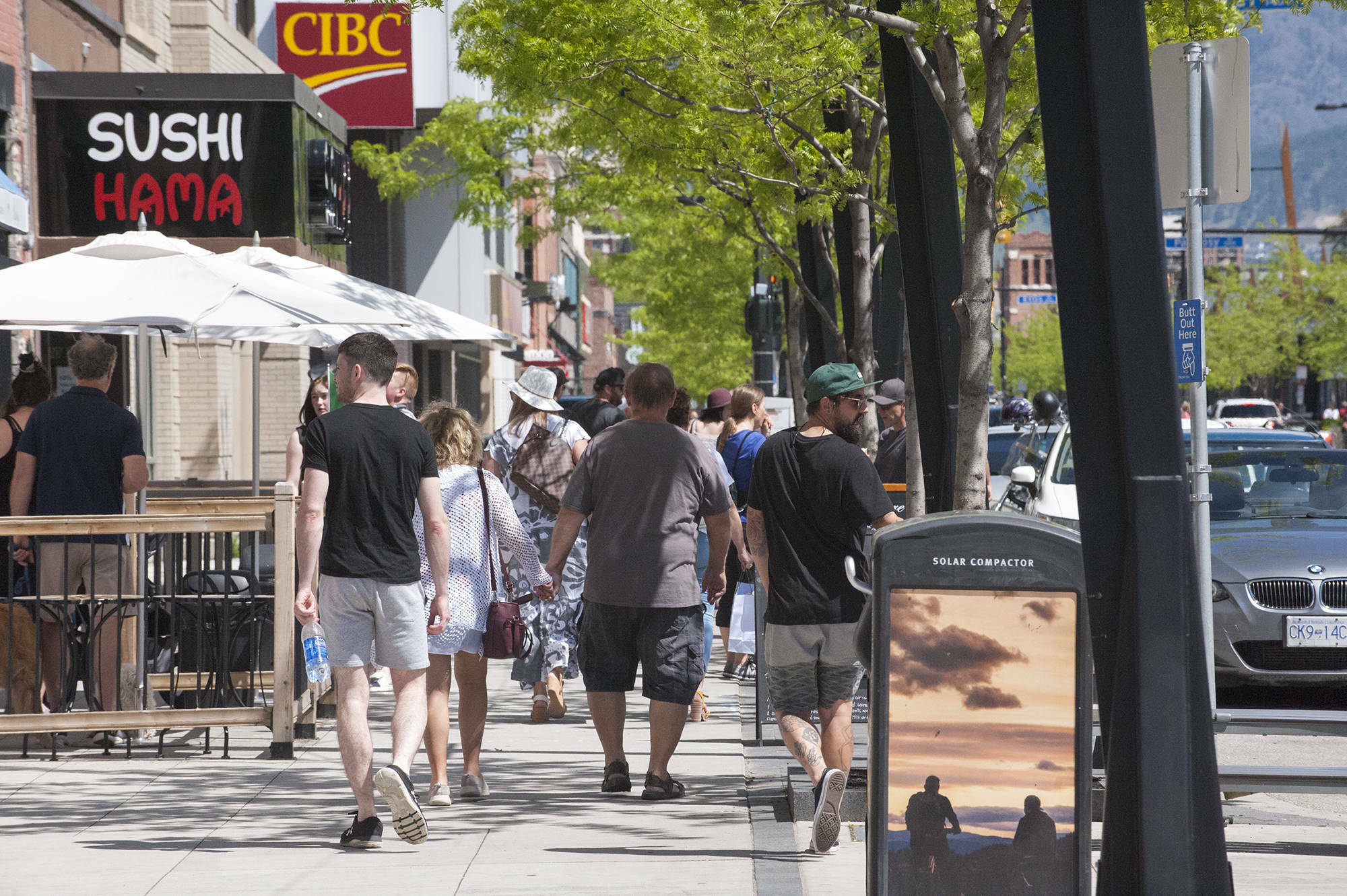 Small businesses in B.C. such as along Bernard Avenue in Kelowna's downtown core will continue to face challenging fiscal times in 2022. (File photo)