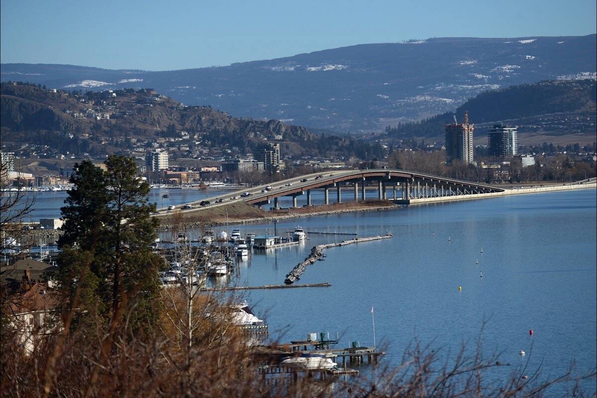 William R. Bennett Bridge across Okanagan Lake, one of the tourism destinations hit hard by two years of pandemic restrictions. (Kelowna Capital News)