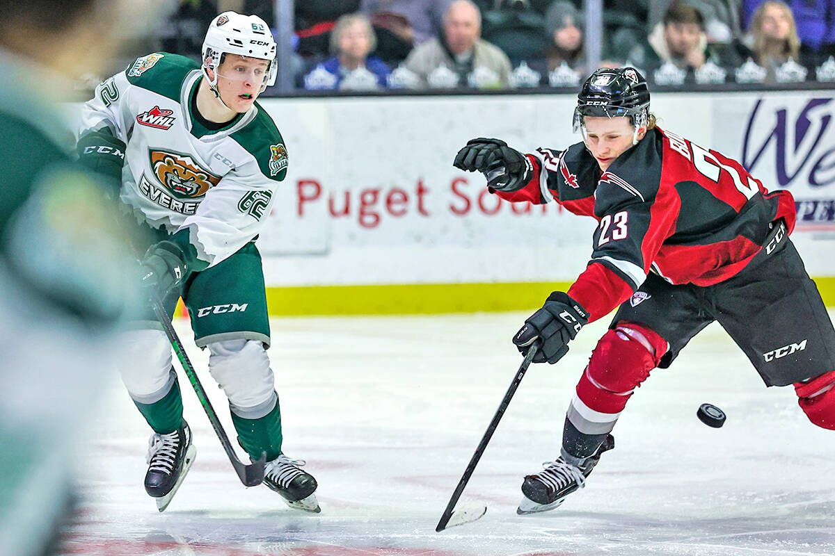 A short-staffed Vancouver Giants lineup fell 5-2 Saturday, March 19, in Everett, ensuring at least a weekend split with the U.S. Division leaders (Kristin Ostrowski/Special to Langley Advance Times)