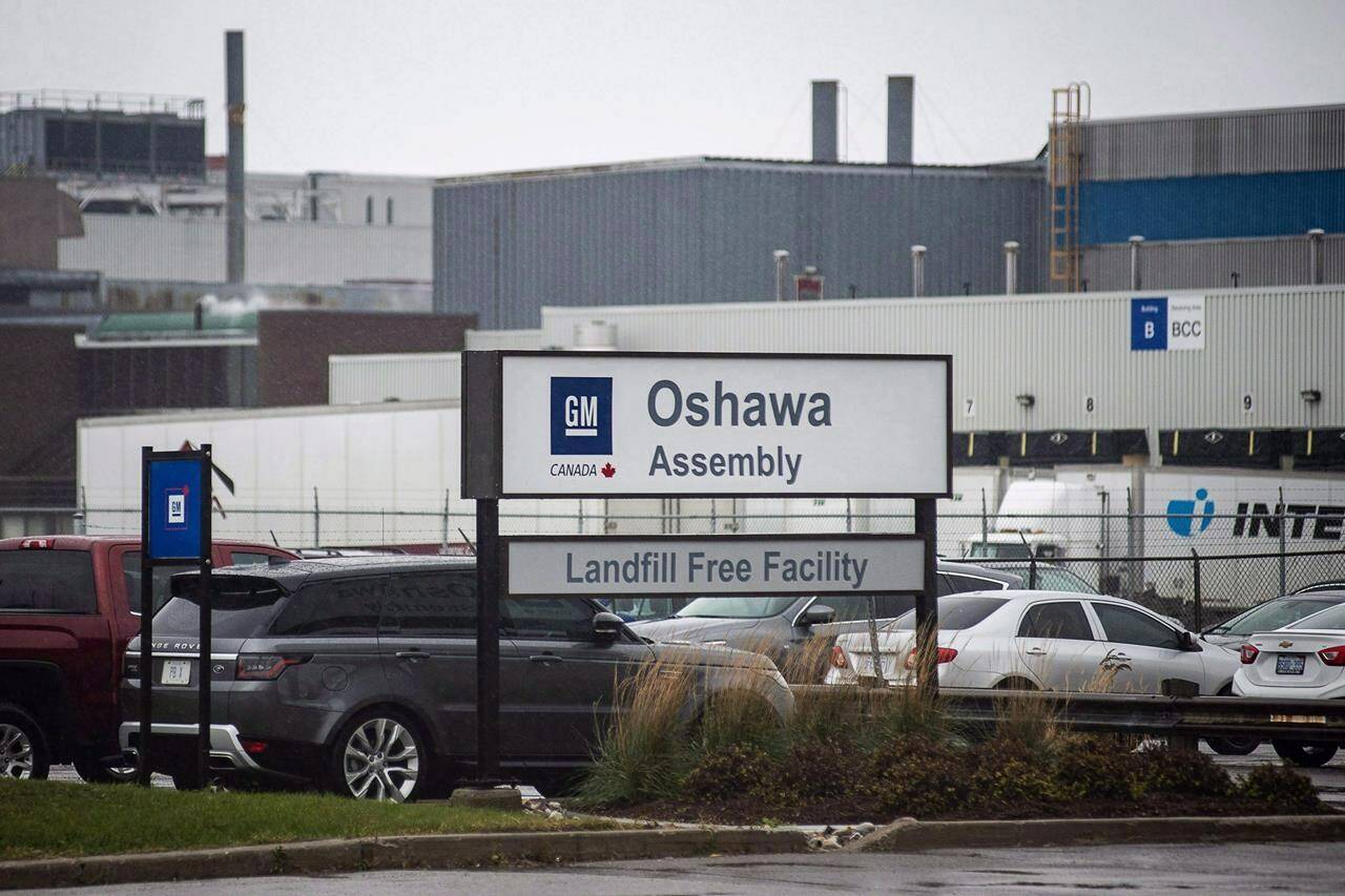 The Oshawa’s General Motors car assembly plant in Oshawa, Ont., on November 26, 2018. THE CANADIAN PRESS/Eduardo Lima