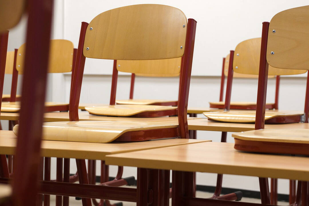 Alberta’s education minister says Alberta is the only province where disciplining teachers isn’t hived off from the union’s advocacy function .(Pixabay photo)