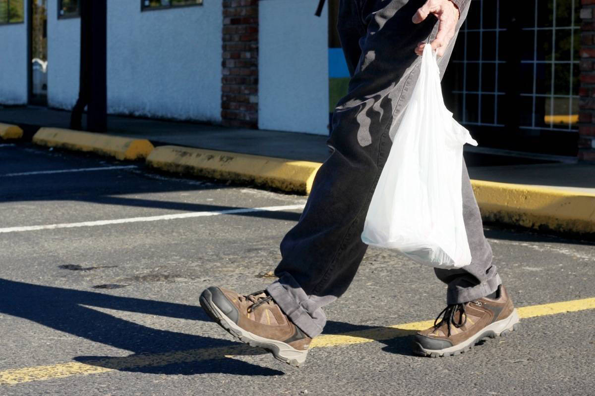 Grocery bags and other single-use plastic items are facing a ban in Maple Ridge. (Black Press file photo)