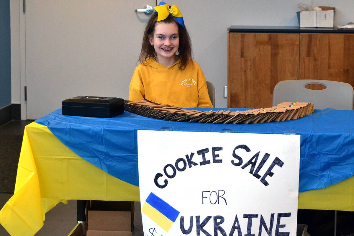 Grade 7 student Riley Campbell has raised $1,300 selling cookies to help soon-to-arrive Ukrainian refugees. (Tanmay Ahluwalia/Langley Advance Times)