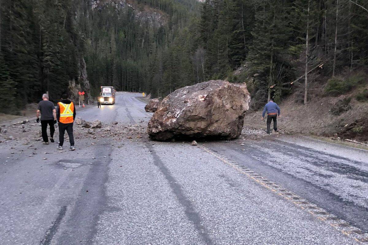 The boulder blocking the highway. (Kootenay National Park photo)