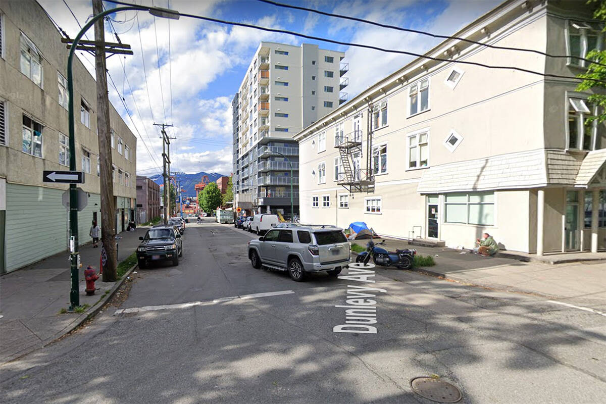 The intersection of Dunlevy Avenue and Powell Street, near where a woman was set on fire early July 25. (Google Streetview/Screenshot)