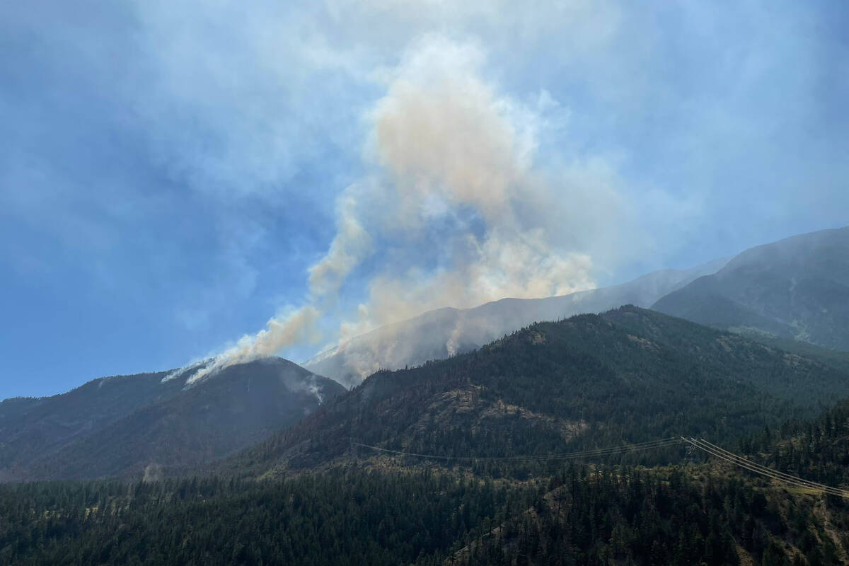 A northwest-facing view of the Nohomin Creek wildfire, upslope from the Fraser River at the Seven Mile Creek. (BC Wildfire Service photo)