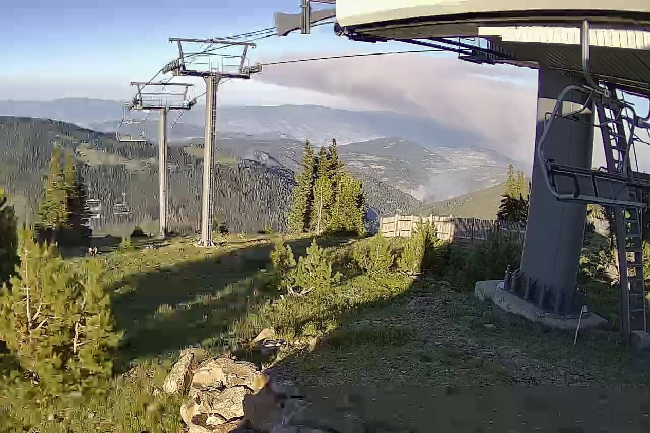 The Keremeos Creek wildfire is currently visible from the Apex Mountain Resort’s webcams. (Apex Mountain Resort)