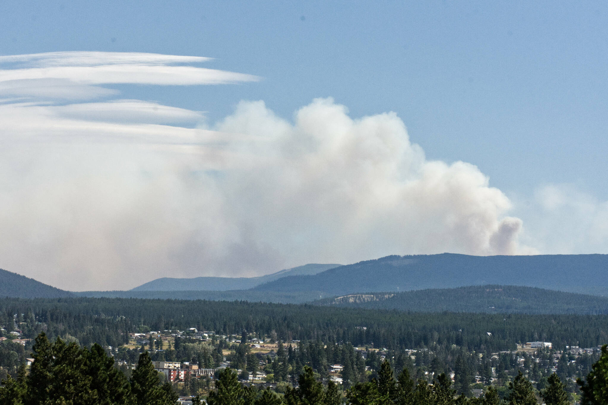 The Connell Ridge wildfire south of Cranbrook is estimated at 500 hectares, as of Wednesday afternoon. Trevor Crawley photo.