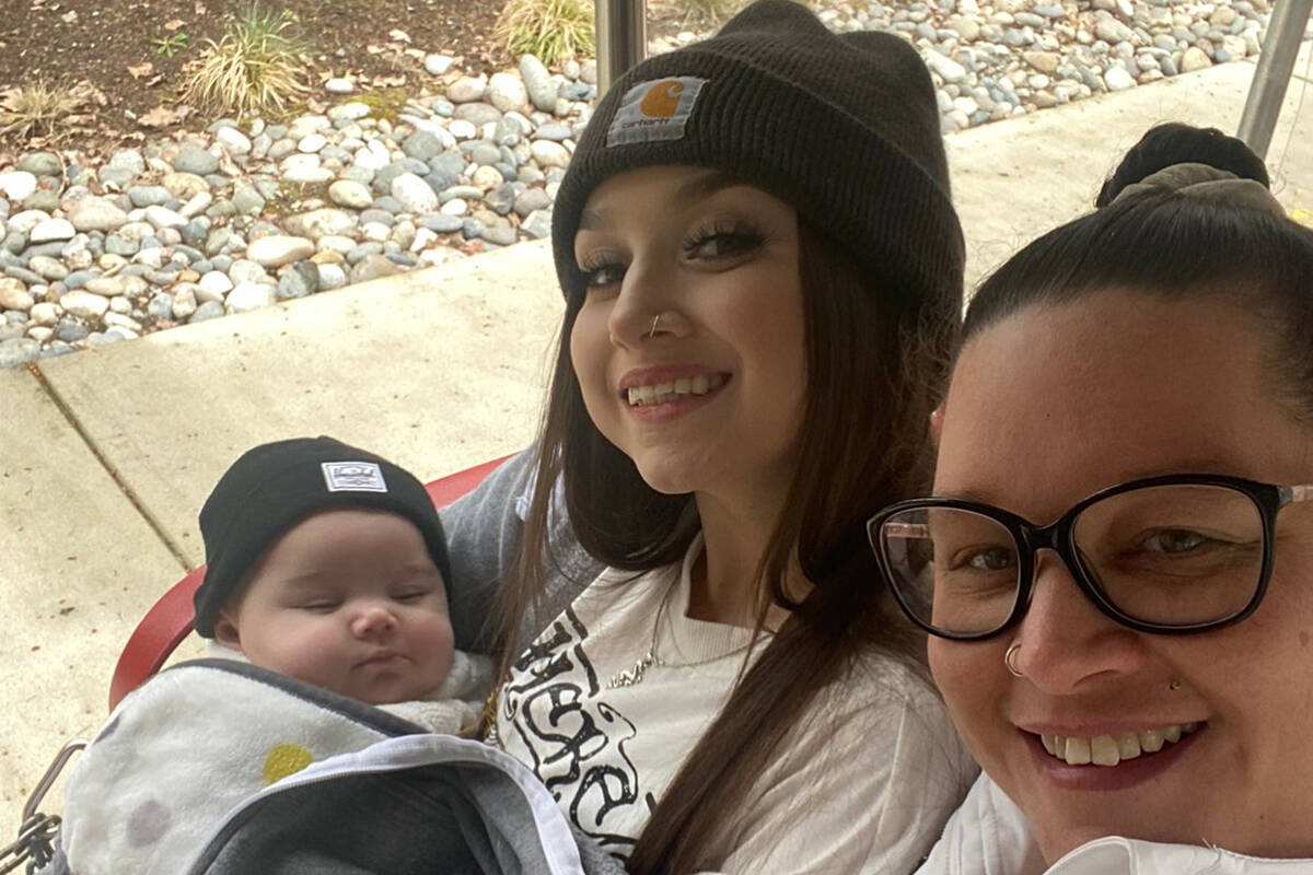 Kaylanna Lipinski (centre) was diagnosed with cancer for a second time only three months after the birth of her daughter. (Miran Rose Facebook/The News)