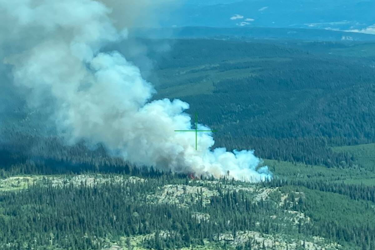 The East Meadows Plateau wildfire is about 20 kilometres from the City of Kamloops. (Photo/BCWS Twitter)