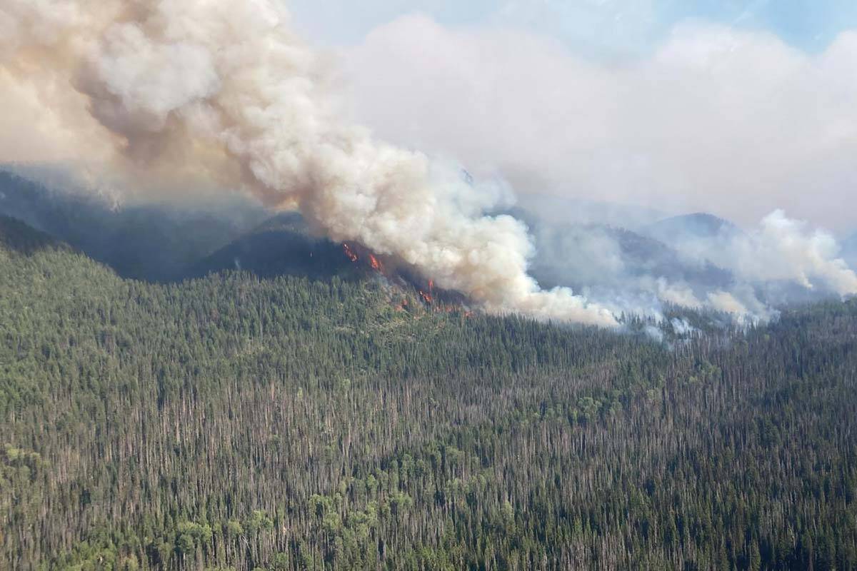 The Heather Lake wildfire continues to burn in Manning Provincial Park. As of Sept. 6, 180 properties in the nearby community of Eastgate are under evacuation alert. (BC Wildfire Service/Twitter)