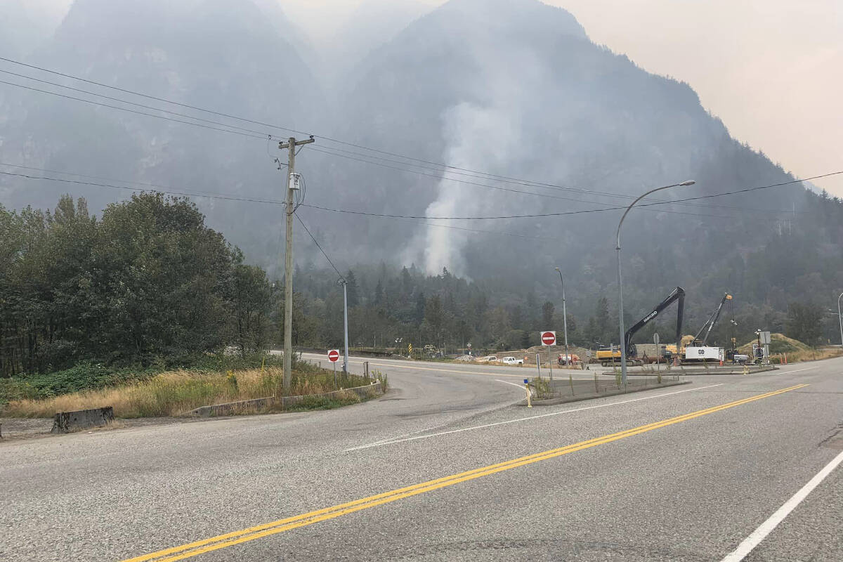 The Flood Falls Trail wildfire is now estimated to be 545 hectares according to BC Wildfire Service (Richard Haworth/Facebook)