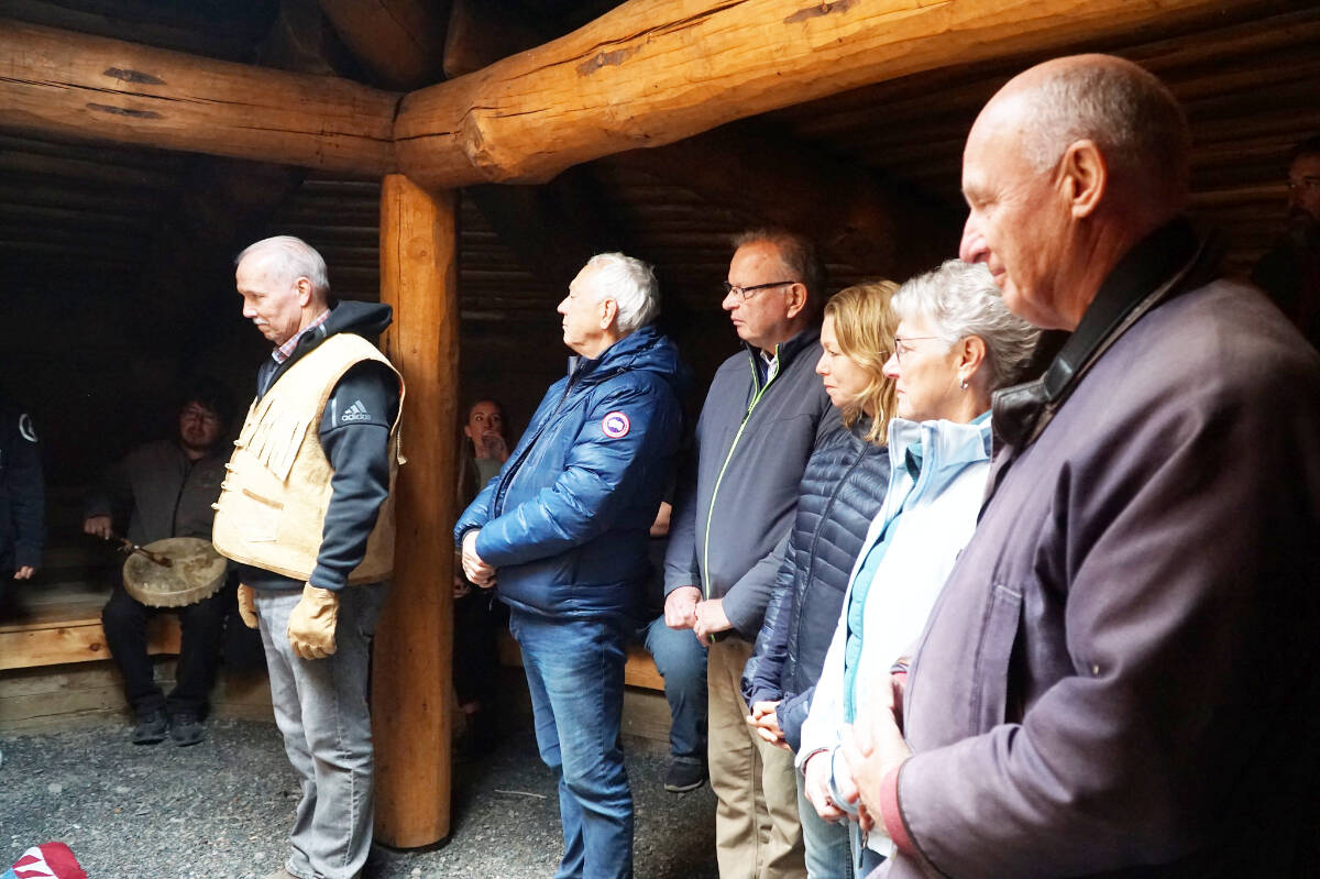B.C. premier John Horgan, left, and five ministers met with the Tŝilhqot’in Nation in the Xeni Gwet’in caretaker area Sept. 21 and 22. (B.C. government photo)
