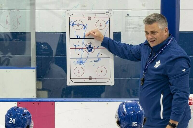 Toronto Maple Leafs head coach Sheldon Keefe talks to the team during the first day of training camp in Toronto, Thursday, Sept. 22, 2022. THE CANADIAN PRESS/Frank Gunn