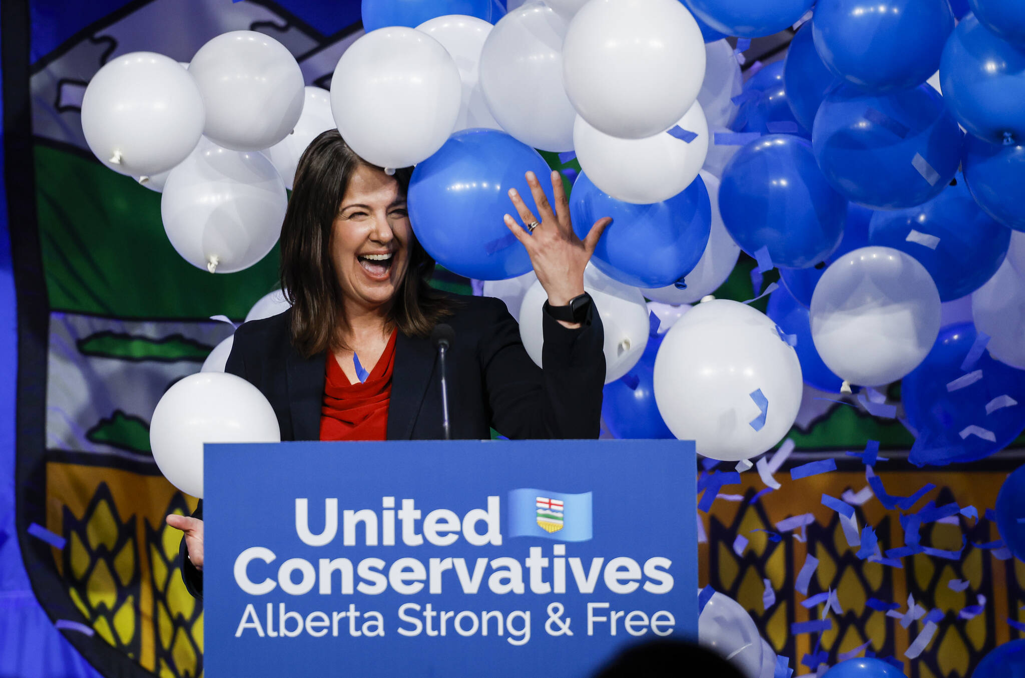 Danielle Smith celebrates after being chosen as the new leader of the United Conservative Party and next Alberta premier in Calgary, Alta., Thursday, Oct. 6, 2022.THE CANADIAN PRESS/Jeff McIntosh