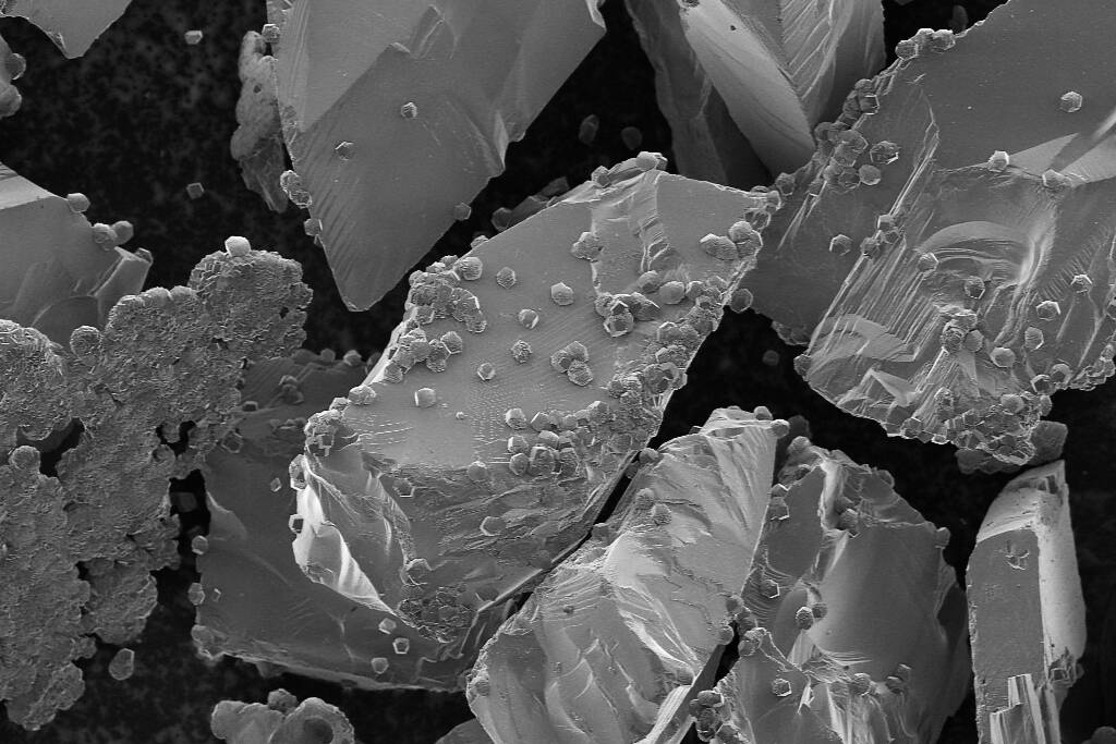 A microscopic image of solidified carbon, which a new research paper says could be achieved by injecting captured carbon dioxide into porous rock on the ocean floor. (Courtesy of University of Victoria)