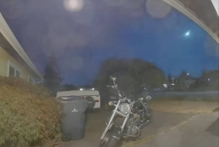 A fireball caught on camera Oct. 12 in Marysville, Wash. (Benjamin Souther video)