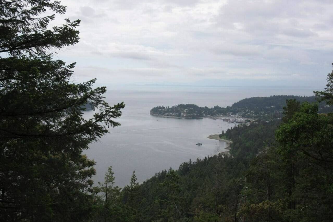 A view of Gibsons Landing from the top of Soames Hill, a short but steep hike on British Columbia’s Sunshine Coast, is seen near the town of Grantham’s Landing, B.C., on May 23, 2016. Some businesses and amenities on British Columbia’s Sunshine Coast must stop using all treated drinking water within hours as severe drought in the region forces declaration of a state of local emergency, but officials say there’s no need to panic. THE CANADIAN PRESS/Lauren Krugel