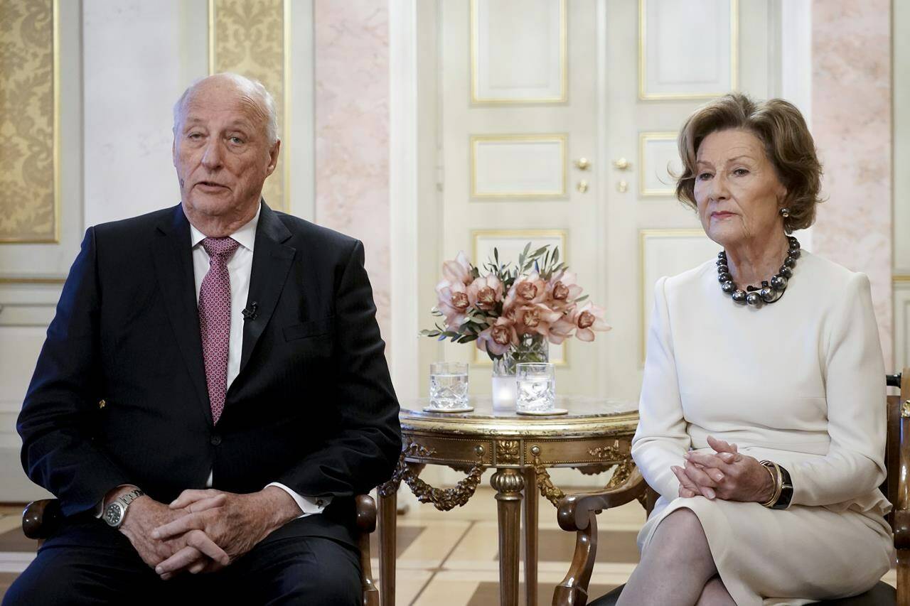 Norway’s King Harald and Queen Sonja comments that Princess Märtha Louise will no longer carry out official duties for the Royal Household, in Oslo, Tuesday, Nov. 8, 2022. Princess Märtha Louise, the daughter of Norway’s King Harald, said Tuesday she no longer will officially represent the Norwegian royal house following “many questions relating to me and my fiancé’s role.” The 50-year-old princess, who is fourth in line to the Norwegian throne, got engaged in June to Durek Verrett, an American who describes himself as a shaman and a healer on his website. (Terje Pedersen/NTB Scanpix via AP)