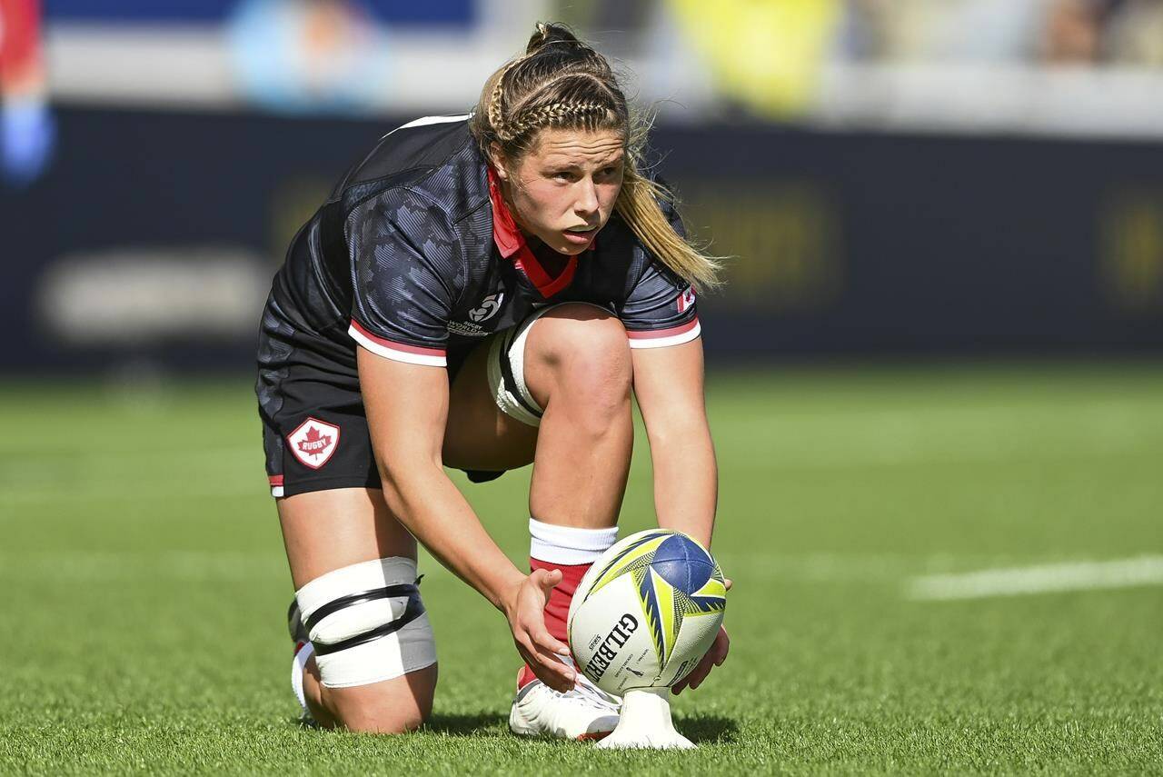 Canada’s Sophie De Goede prepares to take a shot at goal during the women’s rugby World Cup semifinal between Canada and England at Eden Park in Auckland, New Zealand, Saturday, Nov.5, 2022. De Goede is up for World Rugby’s Women’s 15s Player of the Year award. THE CANADIAN PRESS/AP-Photosport, Andrew Cornaga
