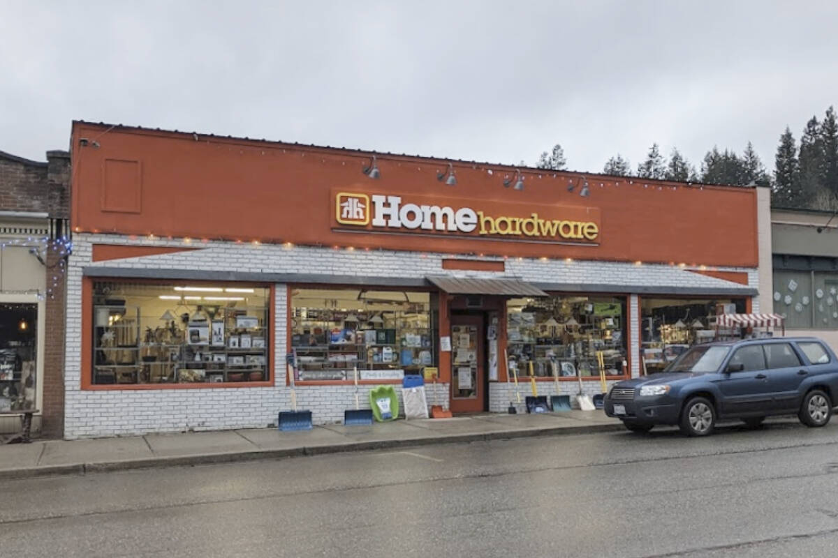 A Kaslo man is awaiting trial after allegedly trying to burn down this Home Hardware store. Photo: Google Maps