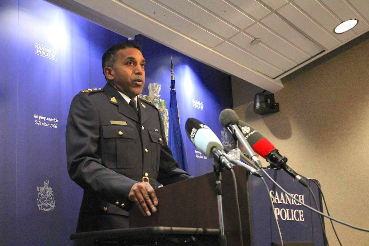 RCMP major crimes Superintendent Sanjaya Wijayakoom speaks during a press conference where the Vancouver Island Integrated Major Crime Unit released its investigation findings into the June 28, 2022, Saanich bank shootout. (Jake Romphf/News Staff)