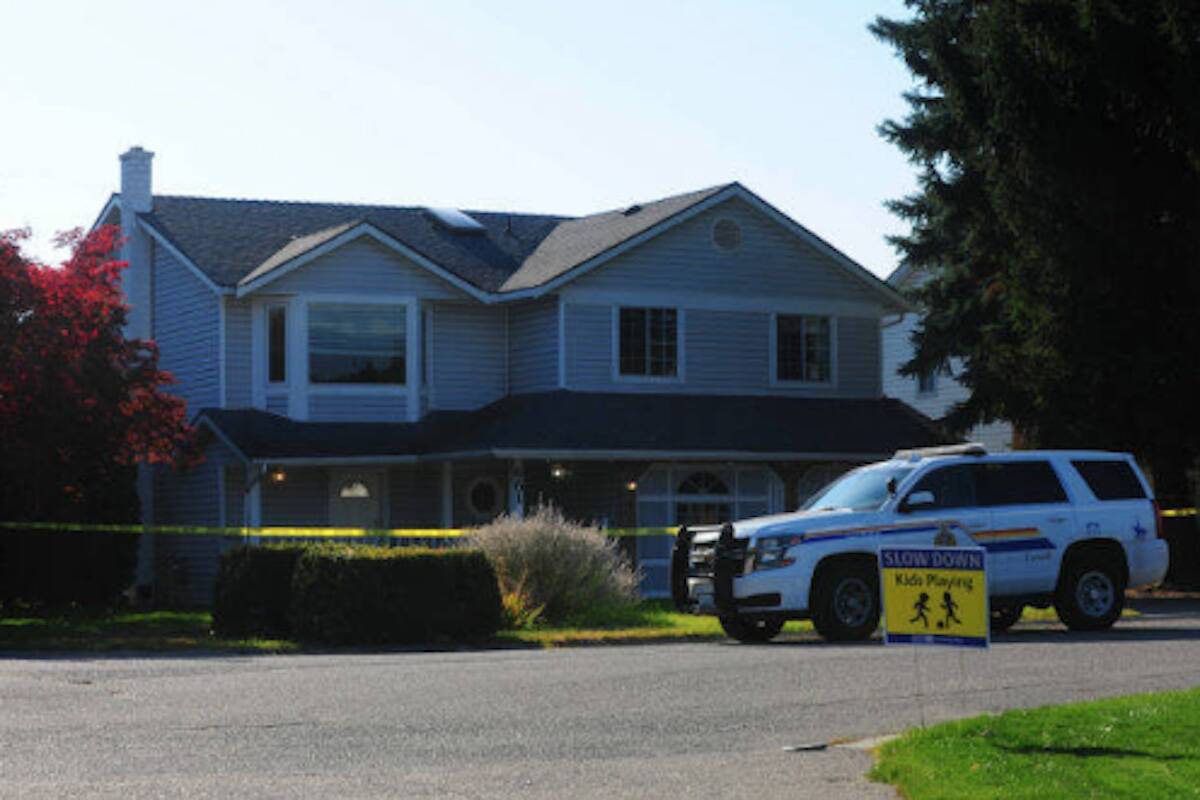 An RCMP cruiser parked outside the Bennett’s home in October 2021. (Kelowna Capital News)