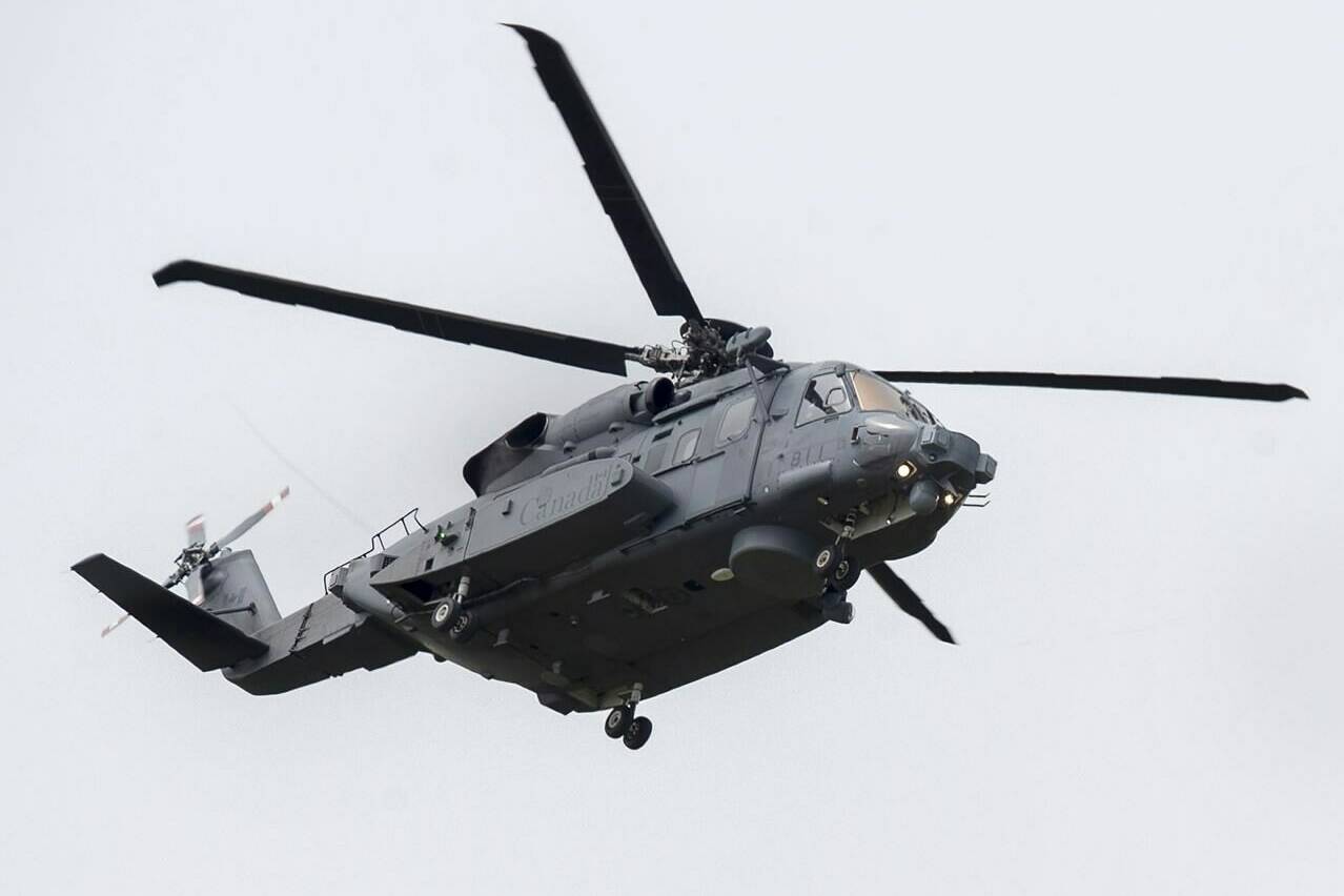 A software problem that caused a Canadian military helicopter to crash off the coast of Greece in 2020 will be fixed on the federal government’s dime. A CH-148 Cyclone helicopter, flies near the base in Eastern Passage, N.S. on Tuesday, June 23, 2020. THE CANADIAN PRESS/Andrew Vaughan