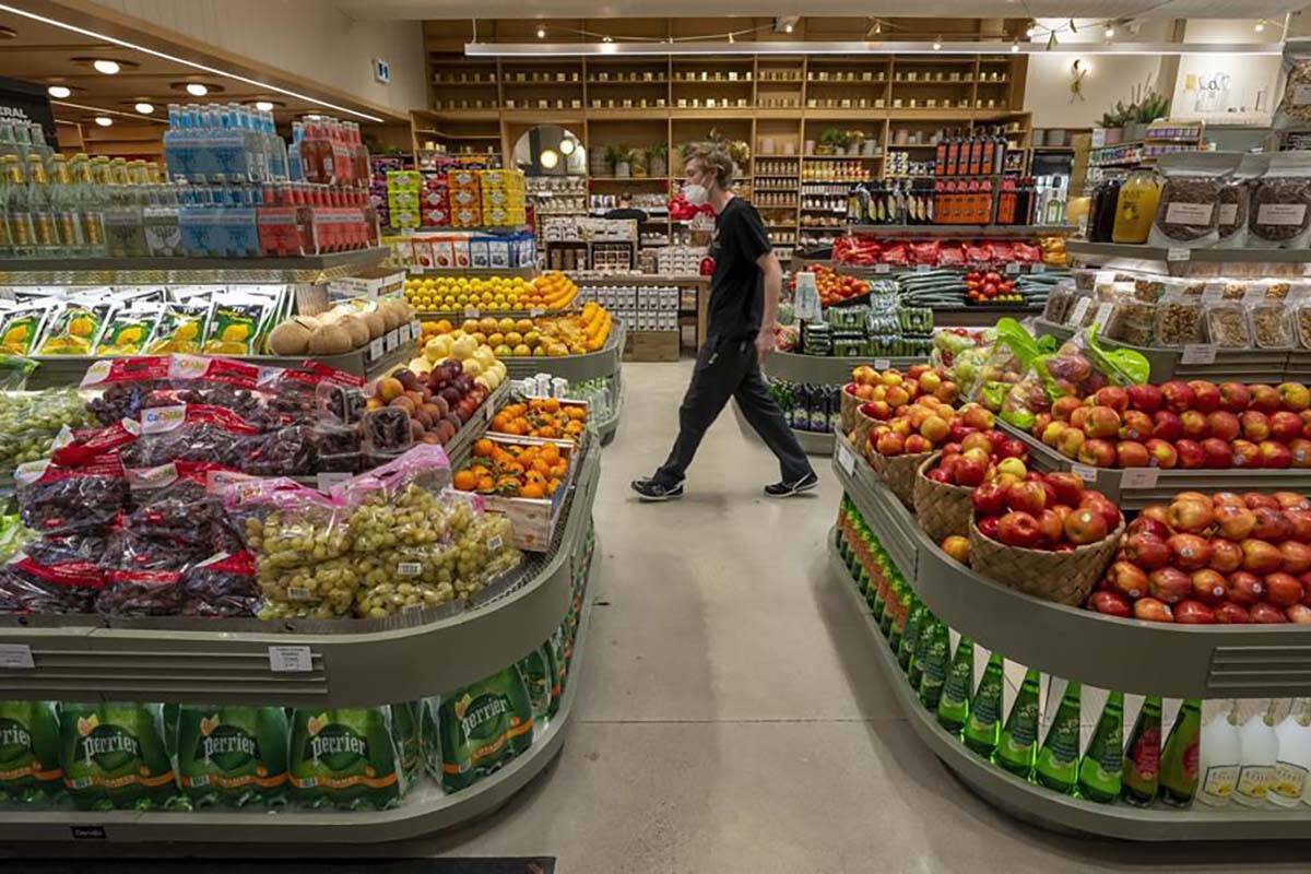 Apps like Checkout51, Caddle, Drop, Eclipsa offer gift cards, points and cash back in exchange for uploading receipts, tracking purchases or completing surveys. Fresh produce and groceries are shown at Summerhill Market in Toronto on Wednesday February 2, 2022. THE CANADIAN PRESS/Frank Gunn