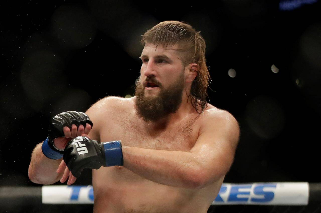 Tanner (The Bulldozer) Boser during a heavyweight mixed martial arts bout against Daniel Spitz, Friday, Oct. 18, 2019, at UFC Fight Night in Boston. THE CANADIAN PRESS/AP/Elise Amendola