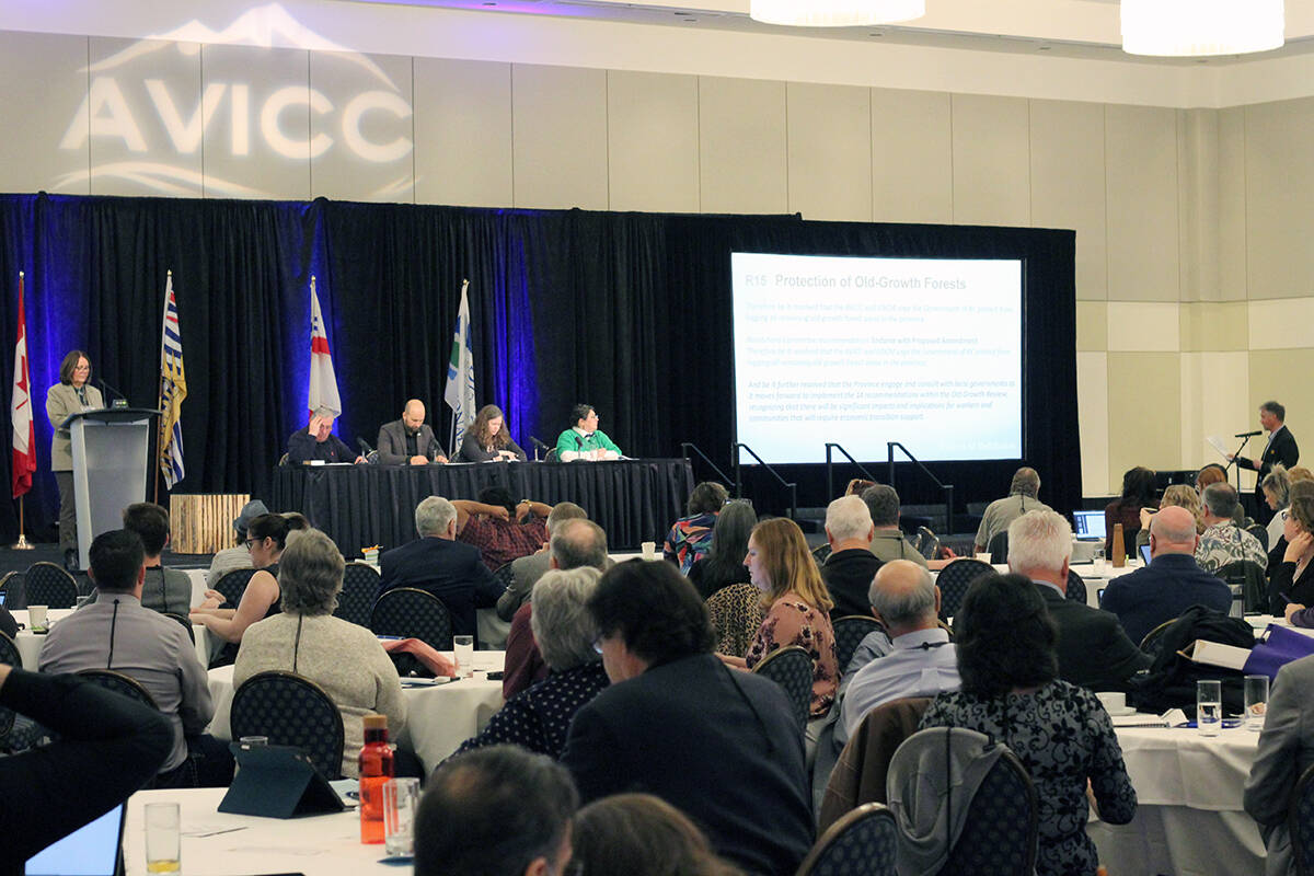 Delegates at the Association of Vancouver Island and Coastal Communities convention at Nanaimo’s Vancouver Island Conference Centre on Saturday, April 15. (Greg Sakaki/News Bulletin)