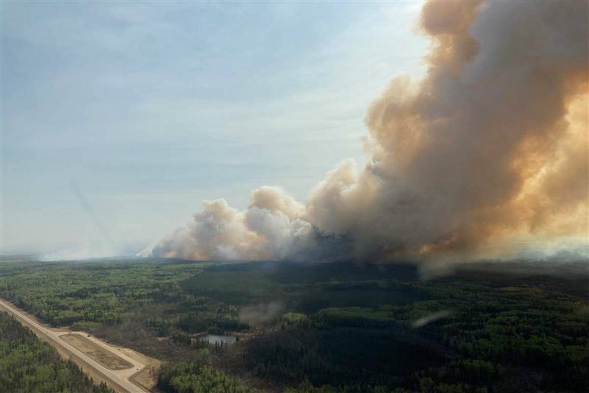 This wildfire is currently estimated to be 1,900 hectares in size. Visibility in the area is very poor; drivers are advised to avoid Highway 64. (BC Wildfire)