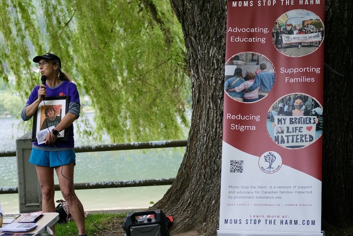 Jessica Michalofsky spoke to supporters at Lakeside Park in Nelson on May 21 before beginning her month-long run to Victoria to increase awareness of the need for a safe and regulated supply of drugs. Michalofsky’s son Aubrey died of a toxic drug overdose in August of last year. Photo: Bill Metcalfe