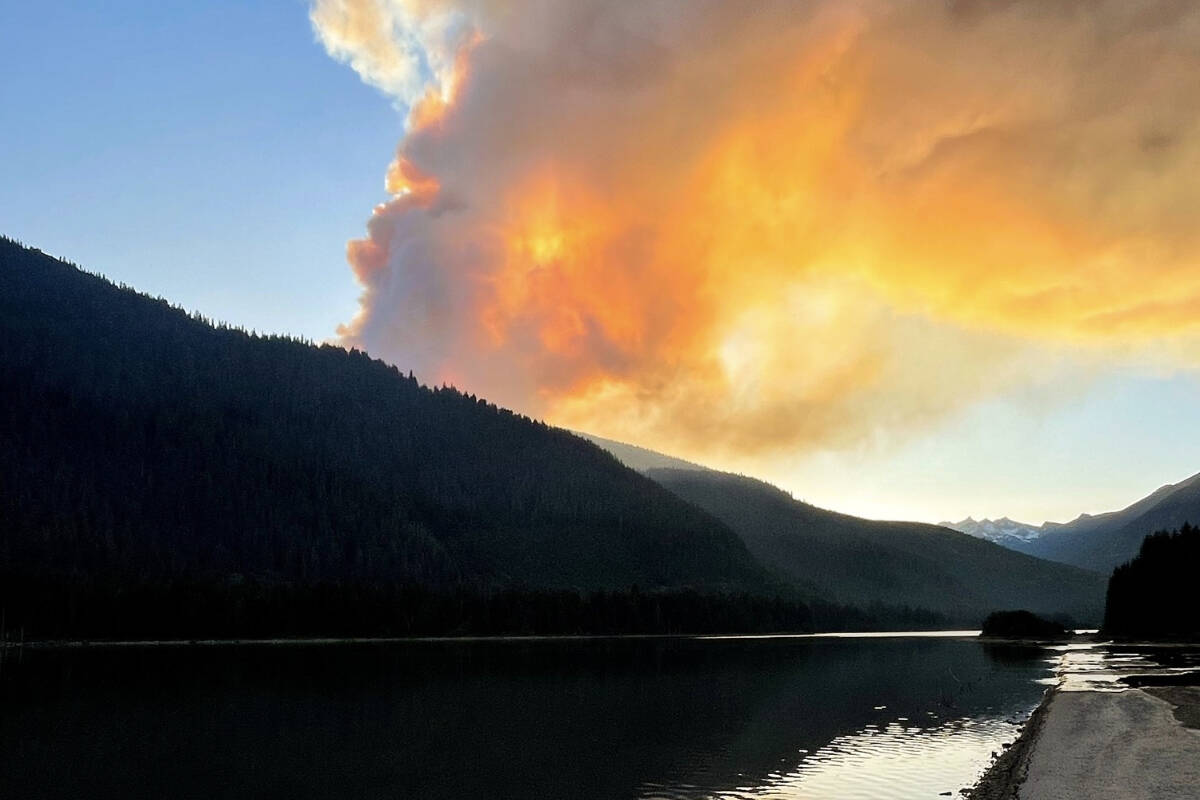 Smoke billowing from the Soards Creek Wildfire on Monday (June 5). (Photo by Laura Dempsey)