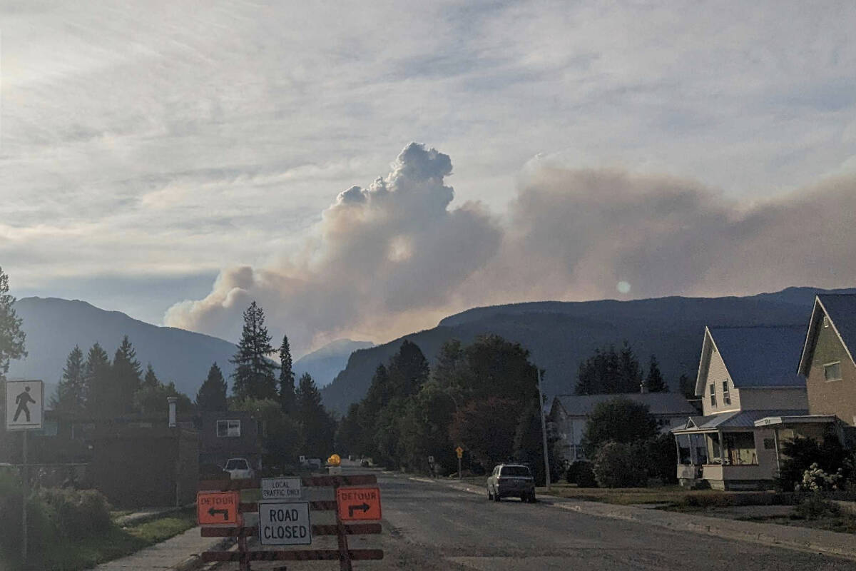 Visible smoke from the Hiren Creek wildfire. (Josh Piercey/Revelstoke Review)