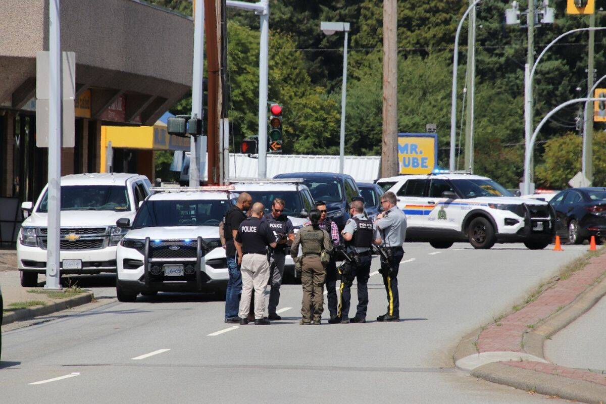 Police could be seen collecting evidence at the scene. (Photo: Shane MacKichan)