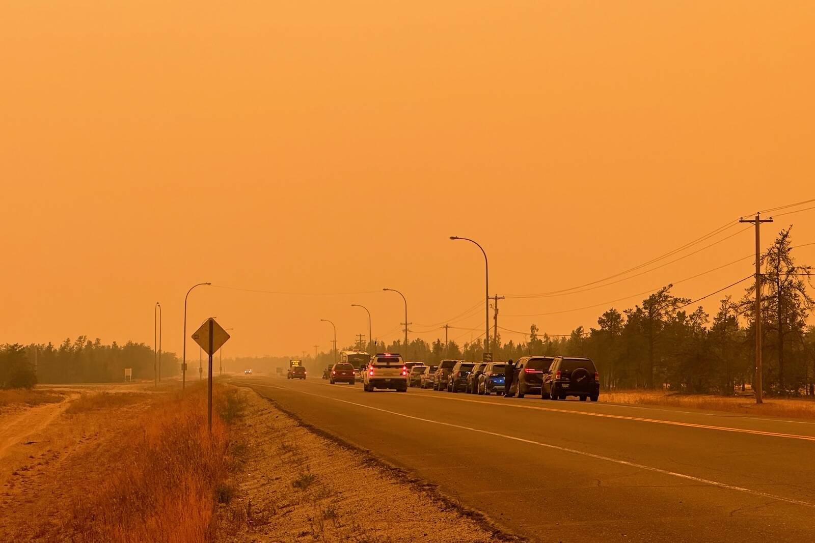 Getting in and out of the southern NWT by vehicle has been complicated by highway closures due to raging wildfires. (Kaicheng Xin/NNSL)