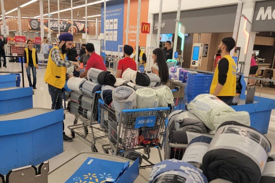 United Way BC worked together with community partners to provide blankets to wildfire evacuees at a group lodging facility in Kelowna, B.C. on Aug. 18. (United Way BC/Contributed to Black Press Media)