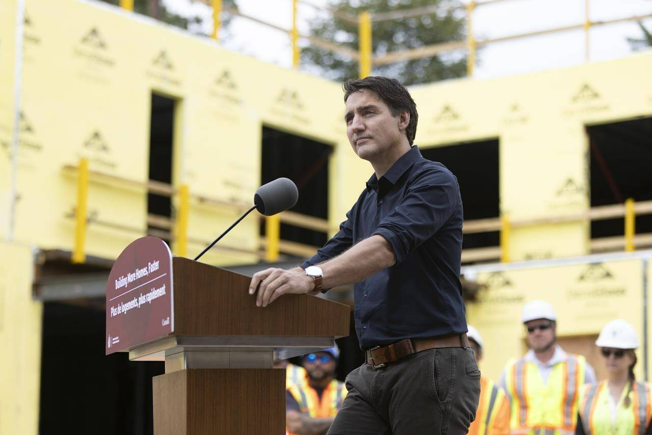 The Liberals are insisting they can reverse their slumping poll numbers, as MPs gather for the last day of strategy planning ahead of Parliament’s return next week. Prime Minister Justin Trudeau visits the construction site of an affordable housing project in London, Ont., Wednesday, Sept. 13, 2023. THE CANADIAN PRESS/Nicole Osborne