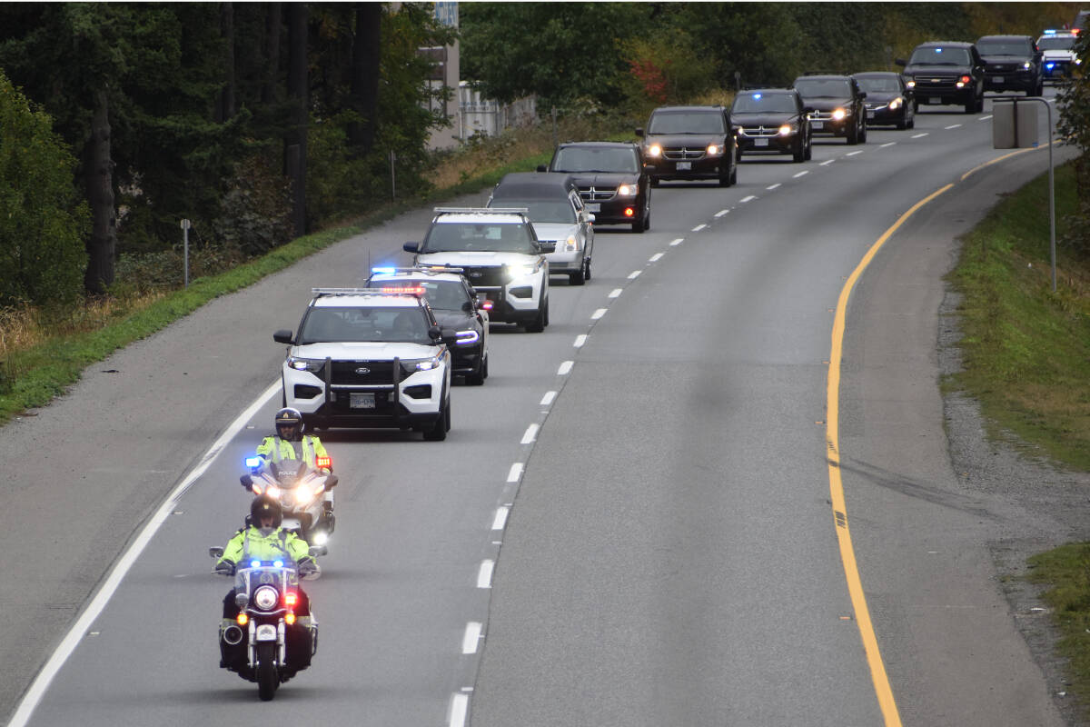 The procession for Const. Rick O’Brien rolled through Abbotsford on Tuesday (Sept. 26). (Ben Lypka/Abbotsford News)