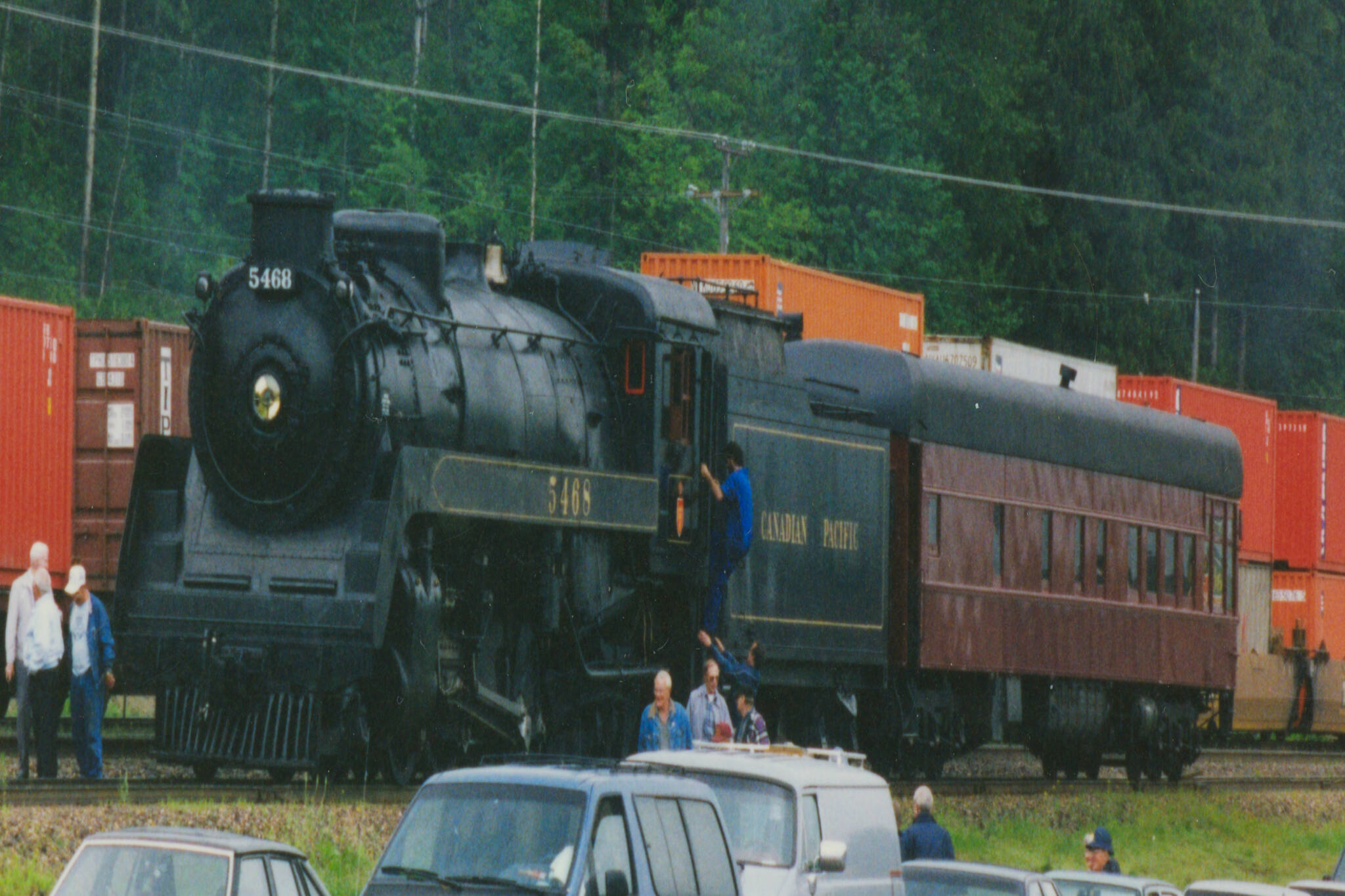 Steam engine 5468 in the Revelstoke Railway Museum yard. (Revelstoke Railway Museum Collection)