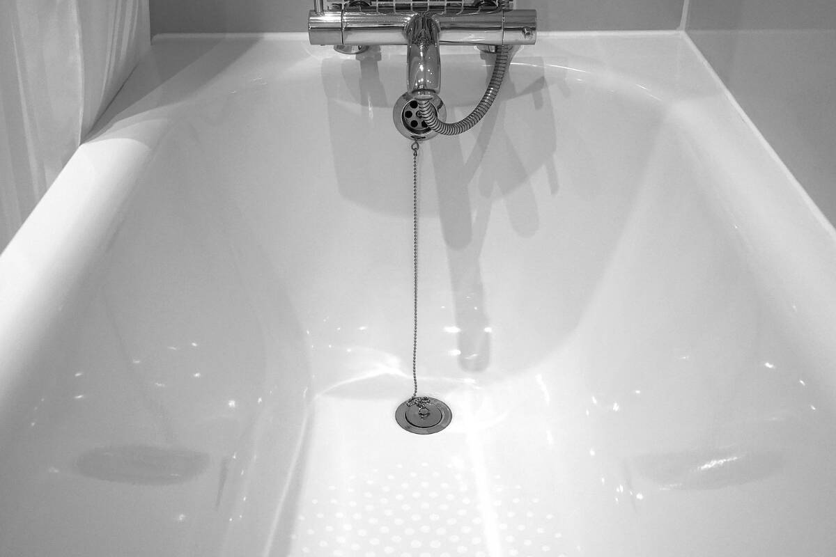 Kamloops RCMP are searching for a man who they say defecated inside a business’s bathtub. (Pixabay)