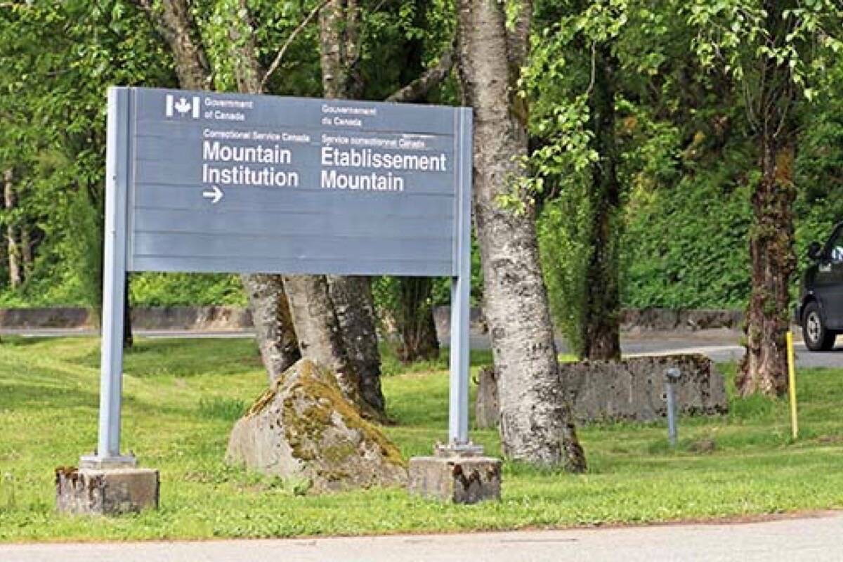 The union representing prison officers says its members are concerned about the safety of staff and inmates over a needle exchange program proposed by the Correctional Service. It says this comes after an inmate at the medium-security Mountain Institution in Agassiz, B.C., died Tuesday from what is believed to be a fentanyl overdose. (File Photo)