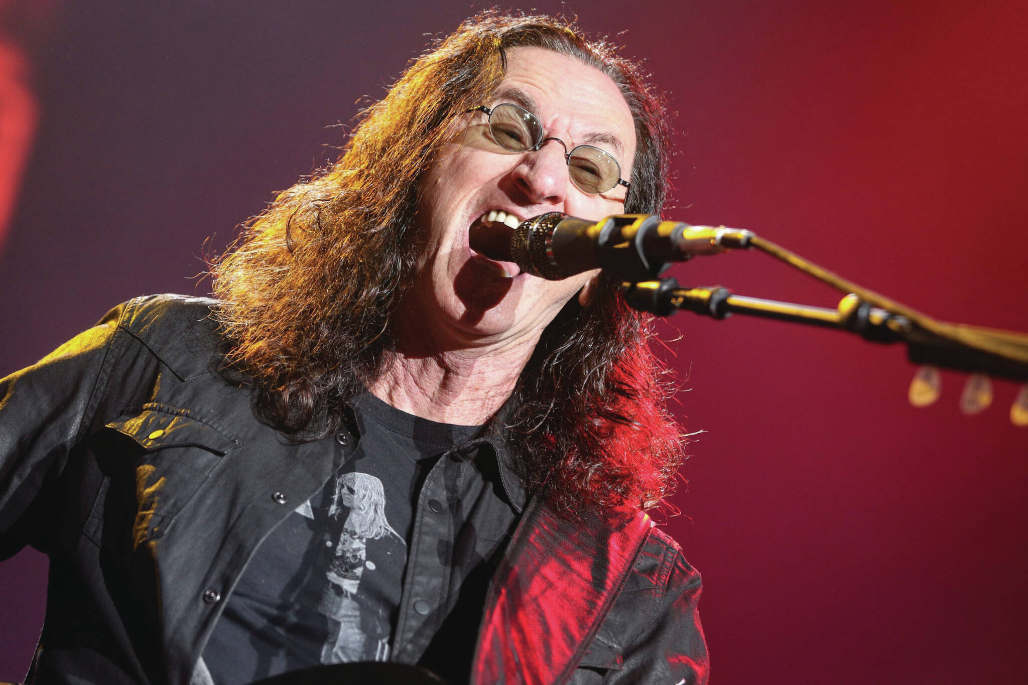 Geddy Lee’s memoir, “My Effin’ Life,” is an engrossing tale of a “classic underachiever” who became a Rock & Roll Hall of Fame vocalist, bassist, and keyboard player. It’s a great read for anyone interested in the brilliant prog-rock trio or the music scene from the 1970s onward. (File photo by The Associated Press)
