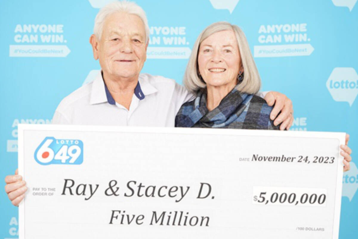 Raymond and Stacey Donison won the $5-million Classic Jackpot from the Nov. 18, 2023 Lotto 6/49 draw. (Courtesy of Lotto 6/49)