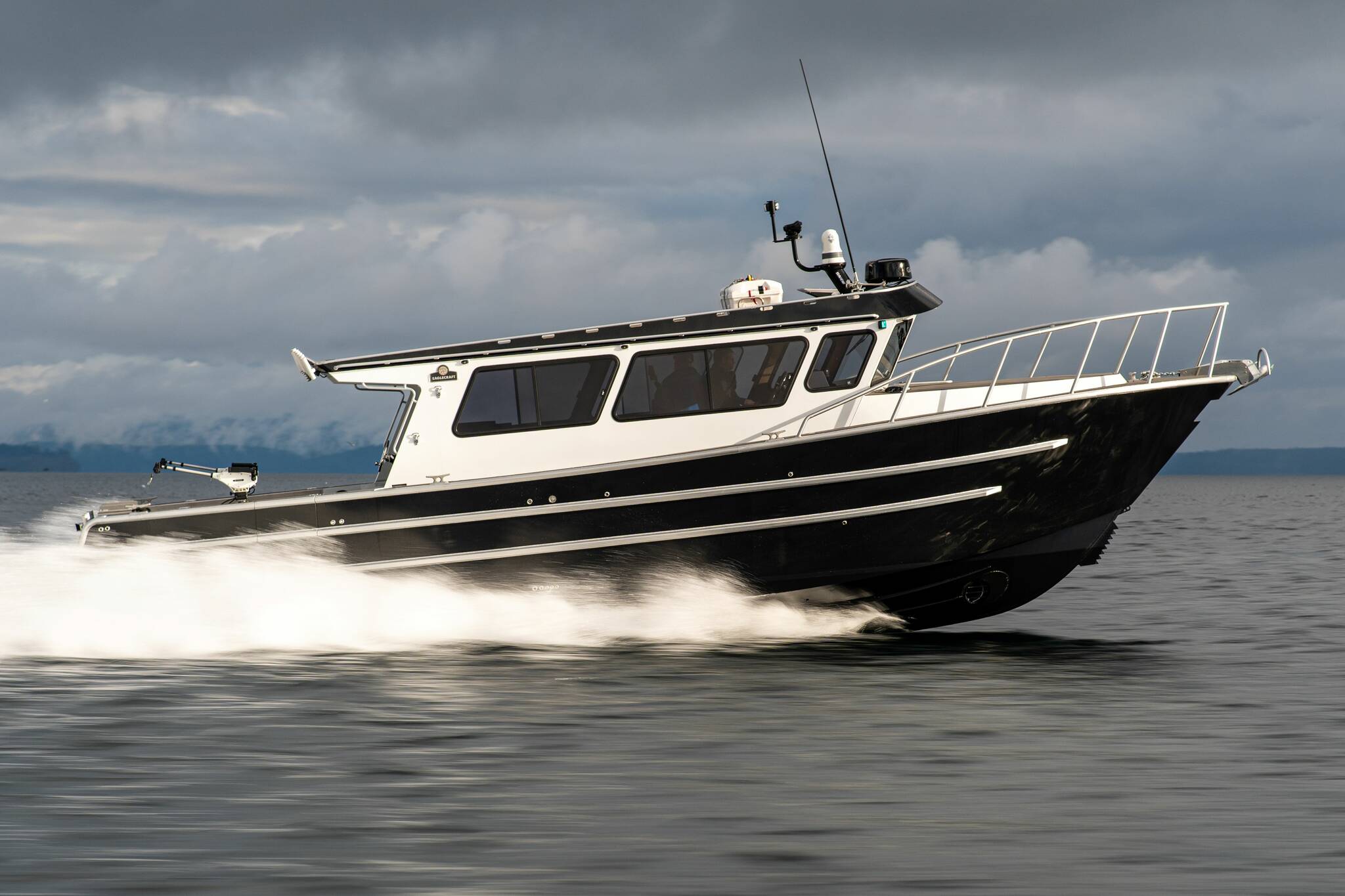 Canada’s first 42’ cruiser to be equipped with Yamaha Quad 450HP Outboards. Photo courtesy EagleCraft