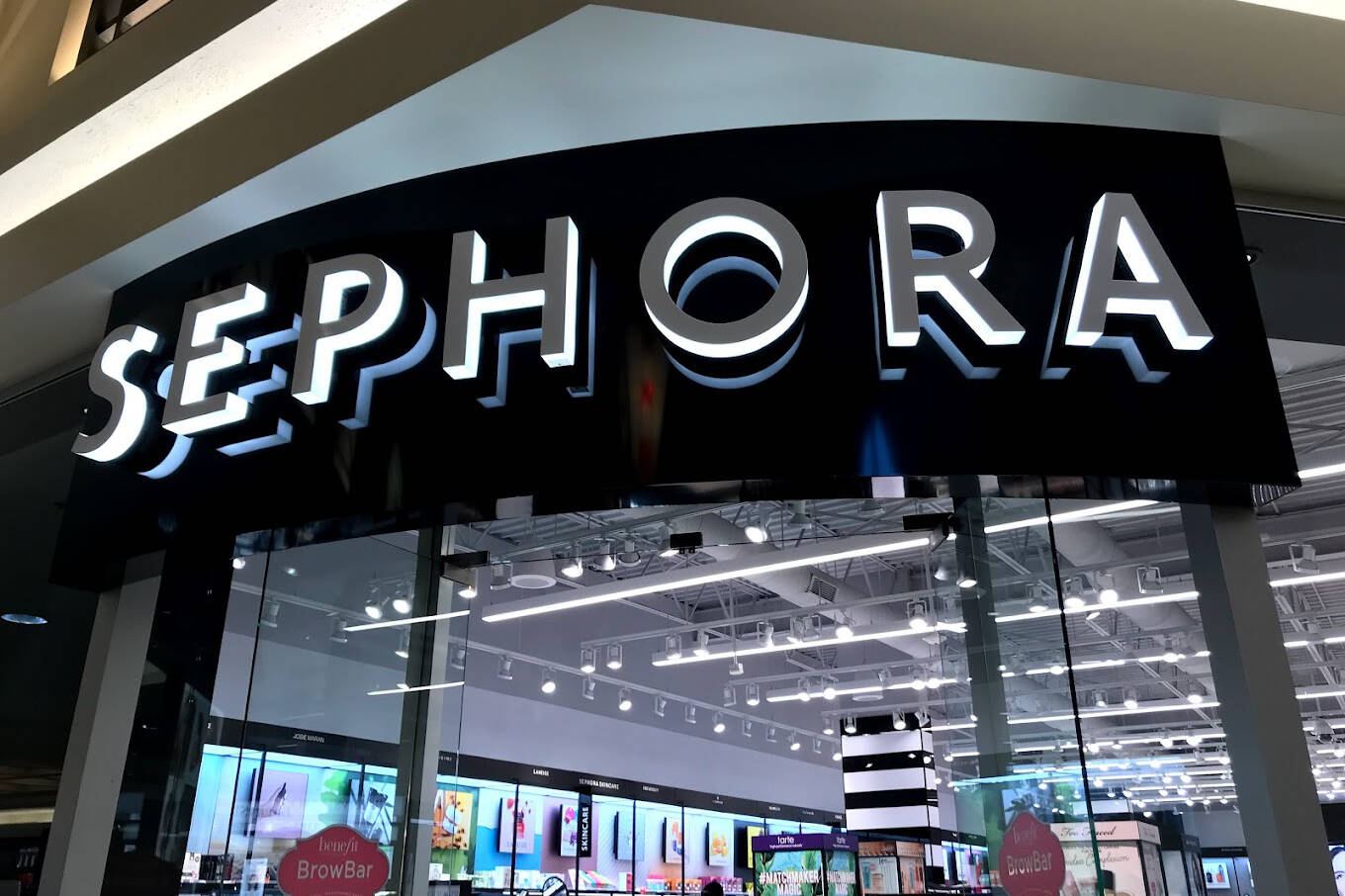Workers at the Sephora store in Kamloops’s Aberdeen Mall are set to hold a strike vote Dec. 21 and 22, 2023. (Alex Passini photo)